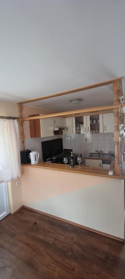 Appartamento Kod Slaveka Kostanjevac Esterno foto
