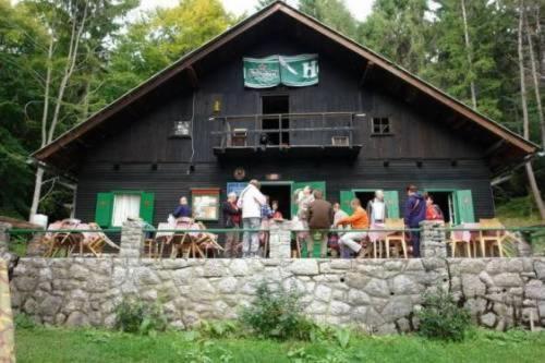 Appartamento Kod Slaveka Kostanjevac Esterno foto