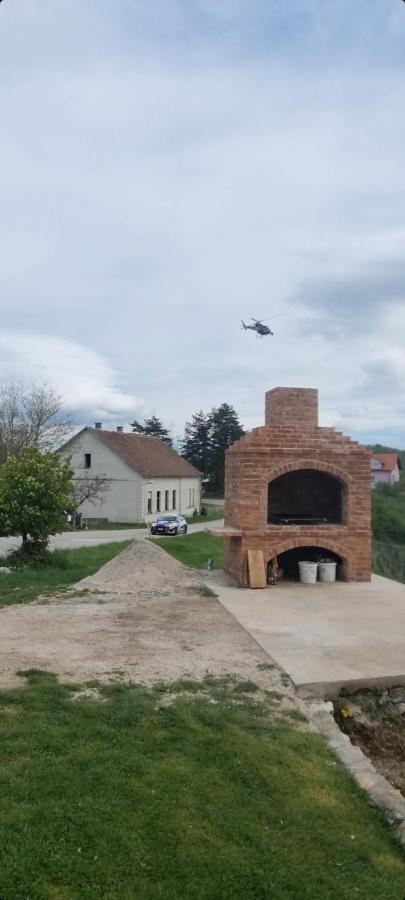 Appartamento Kod Slaveka Kostanjevac Esterno foto